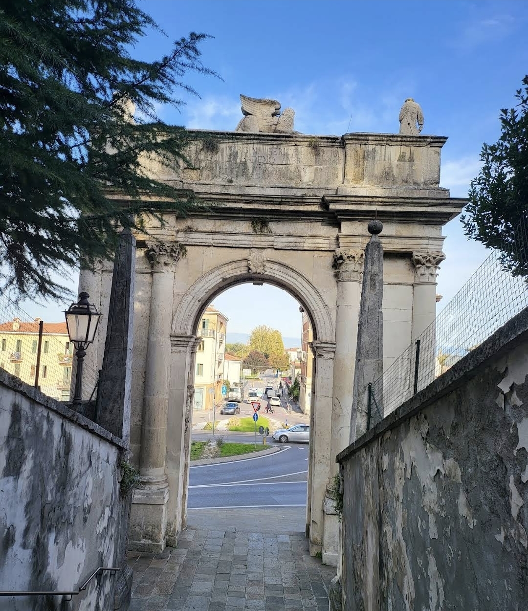 Arco delle Scalette