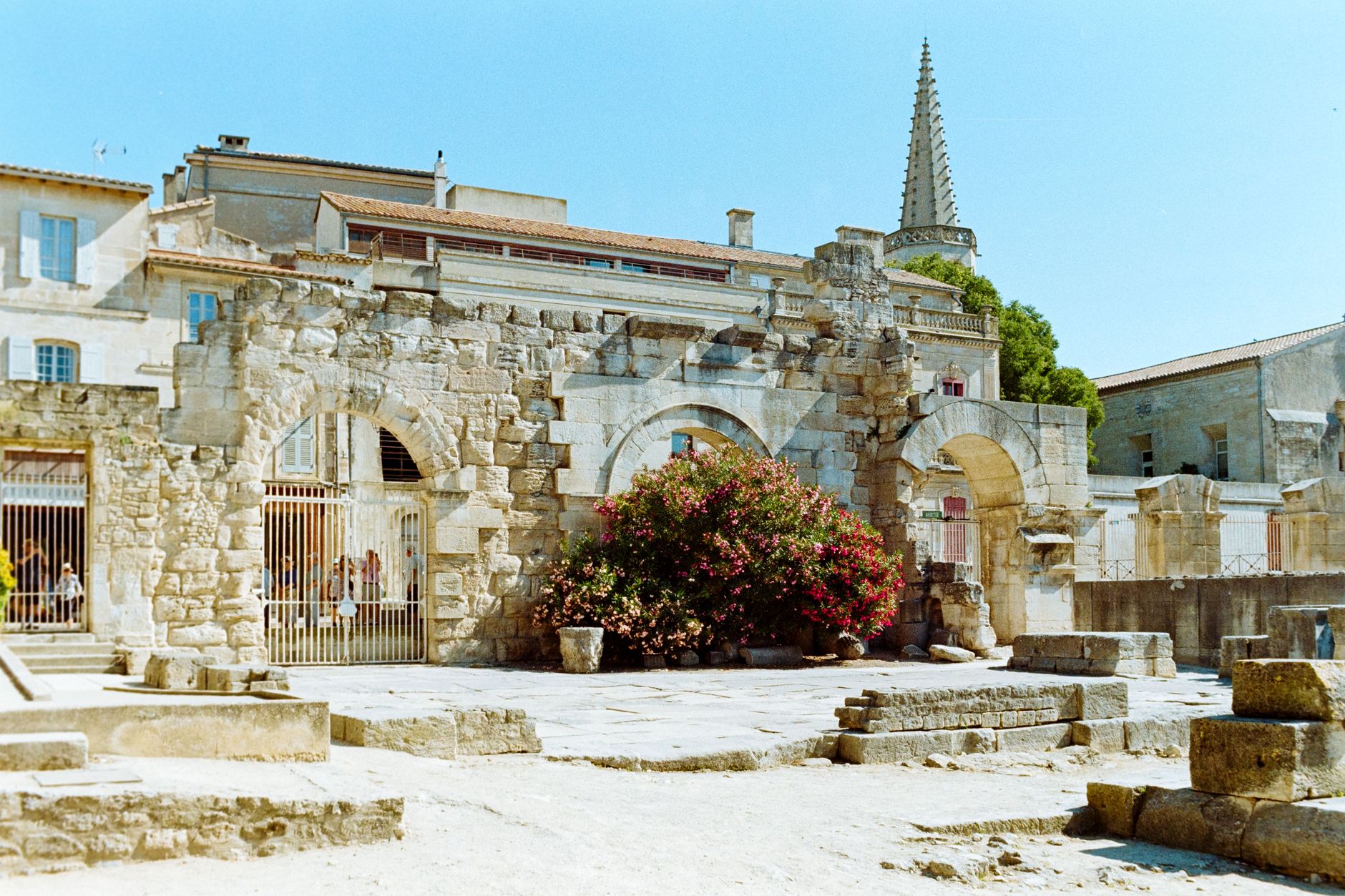 Arles