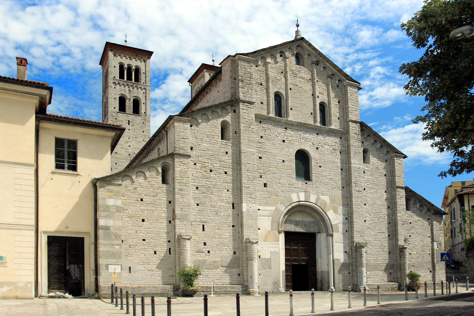 Basilica of Sant'Abbondio