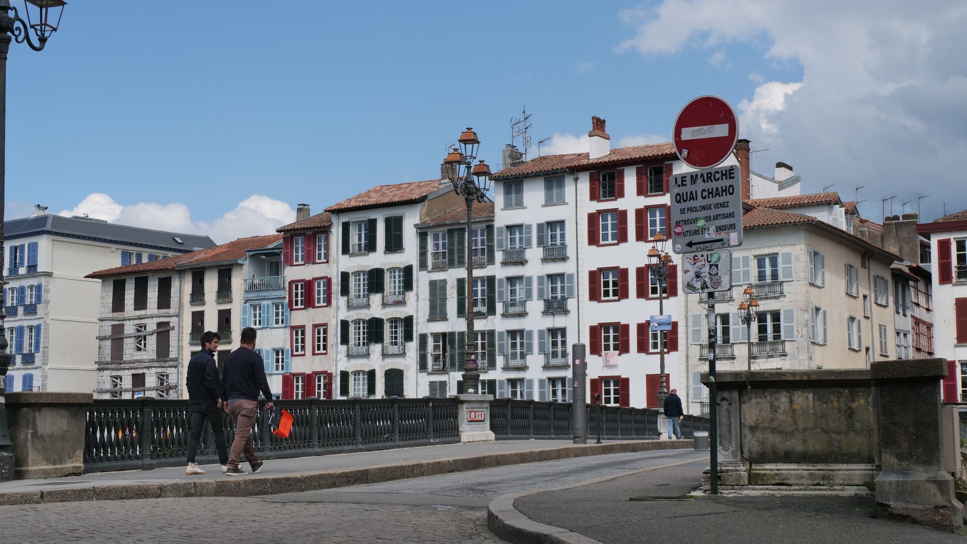 Bayonne