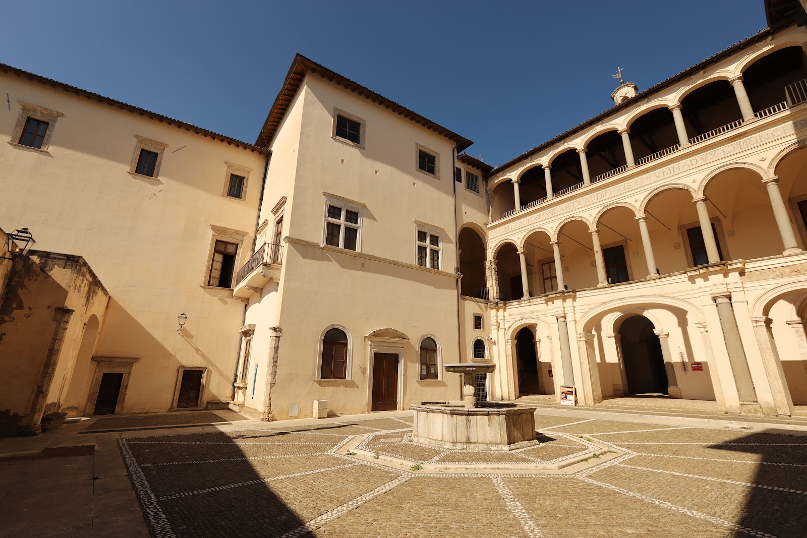 Castello Colonna