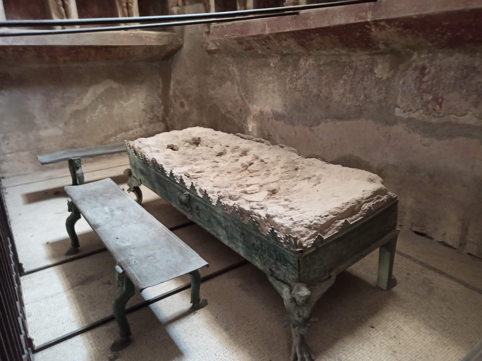 Central Baths (Terme del Foro)