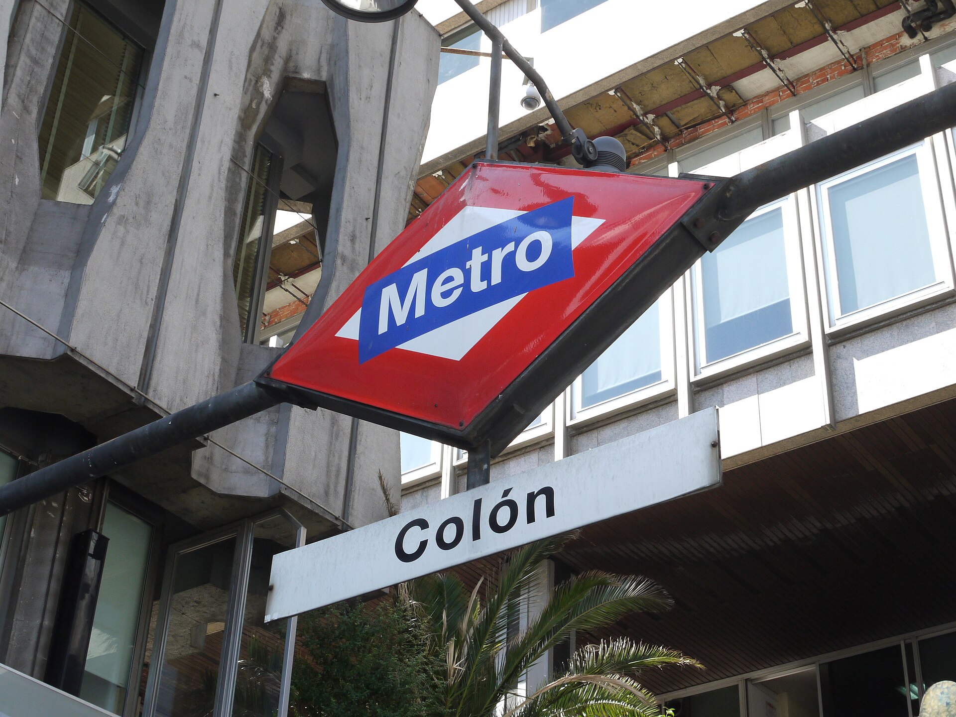 Colón