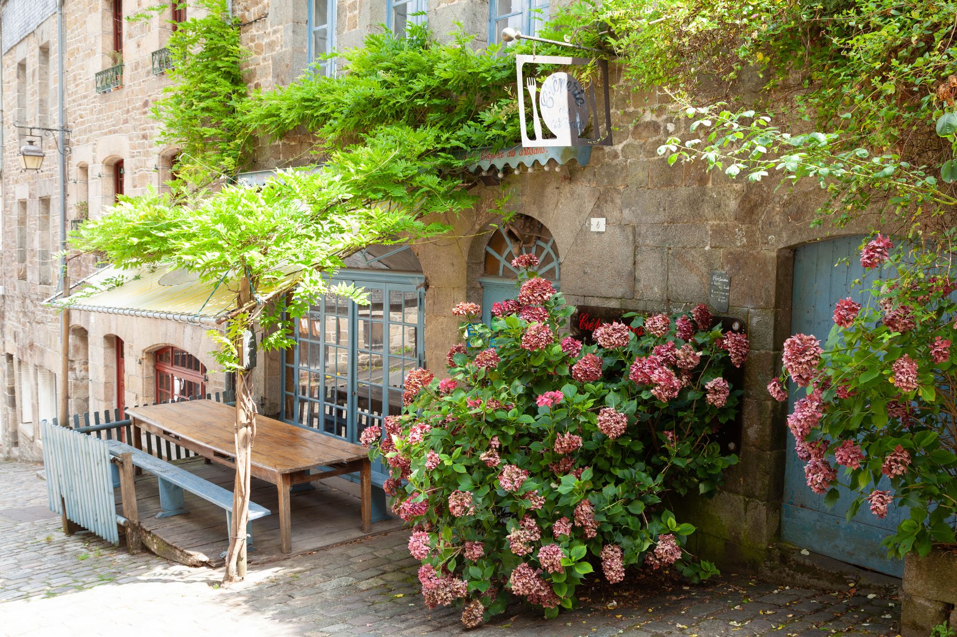 Dinan