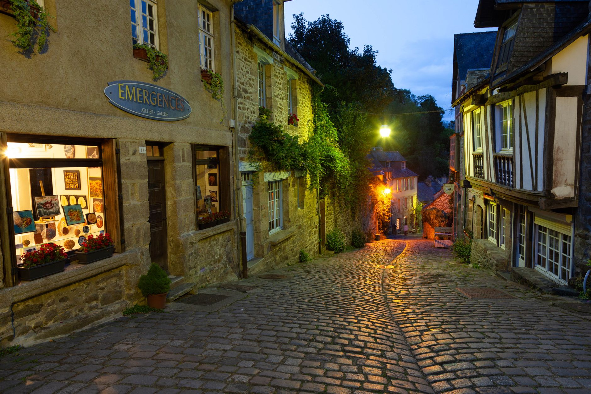Dinan