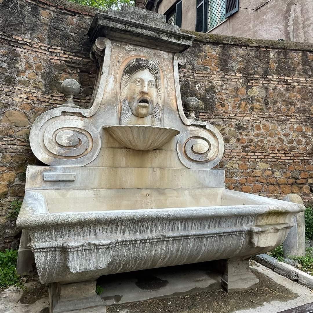 Fontana del Mascherone