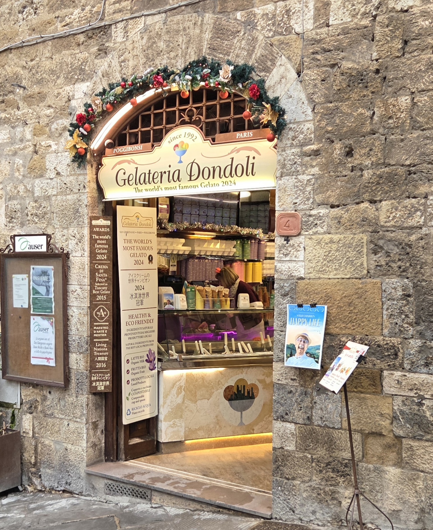 Gelateria Dondoli (Piazza della Cisterna)
