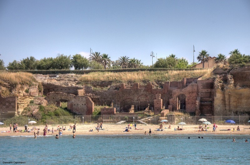 Grotte di Nerone (Nero's Grotto)