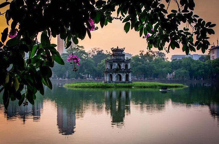 Hoan Kiem Lake