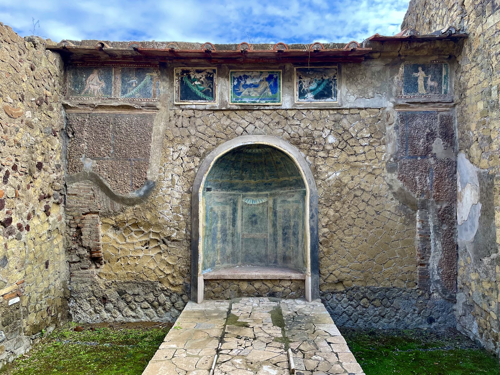 House of the Skeleton