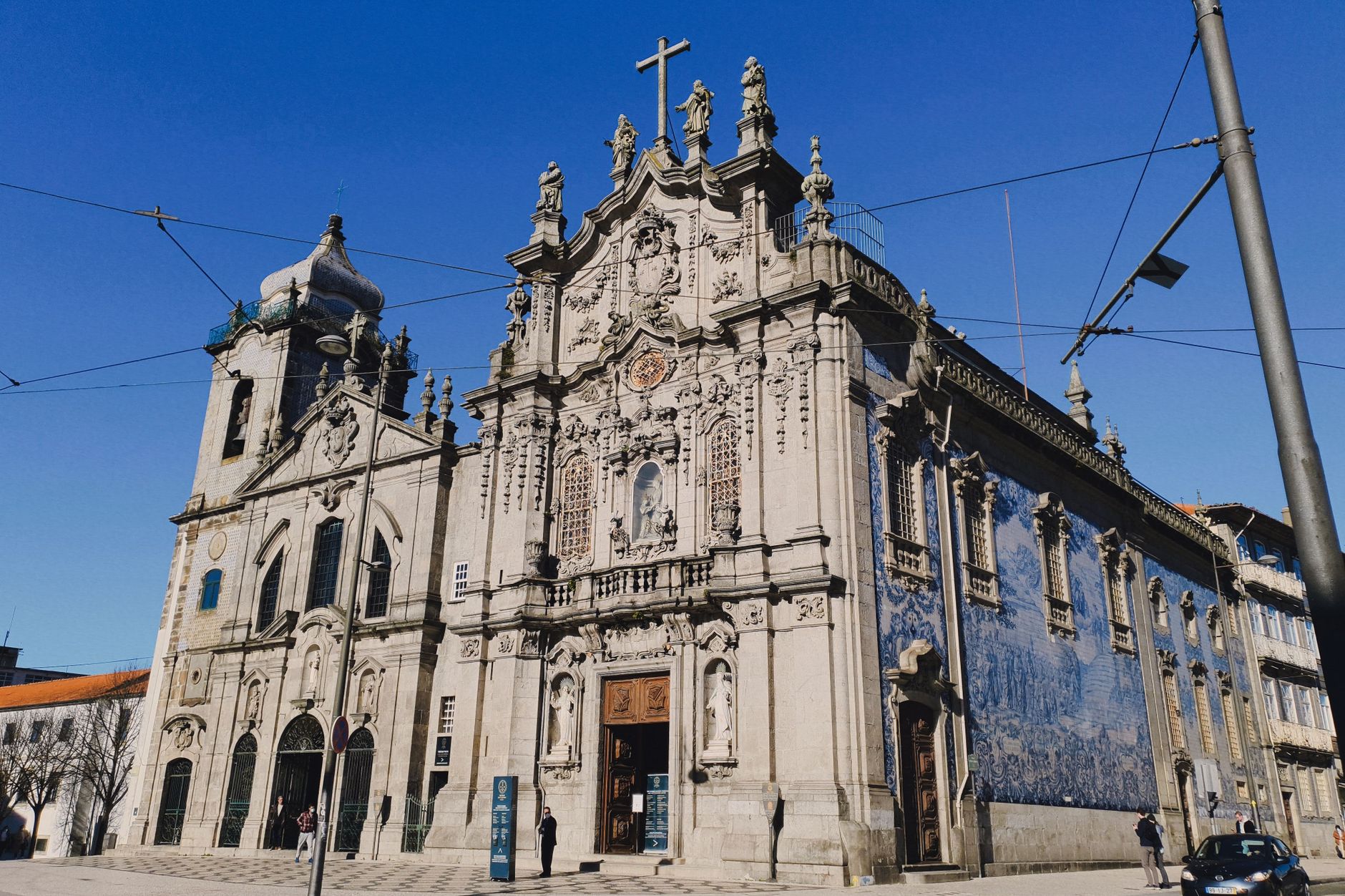 Igreja do Carmo and Chapel of Bones