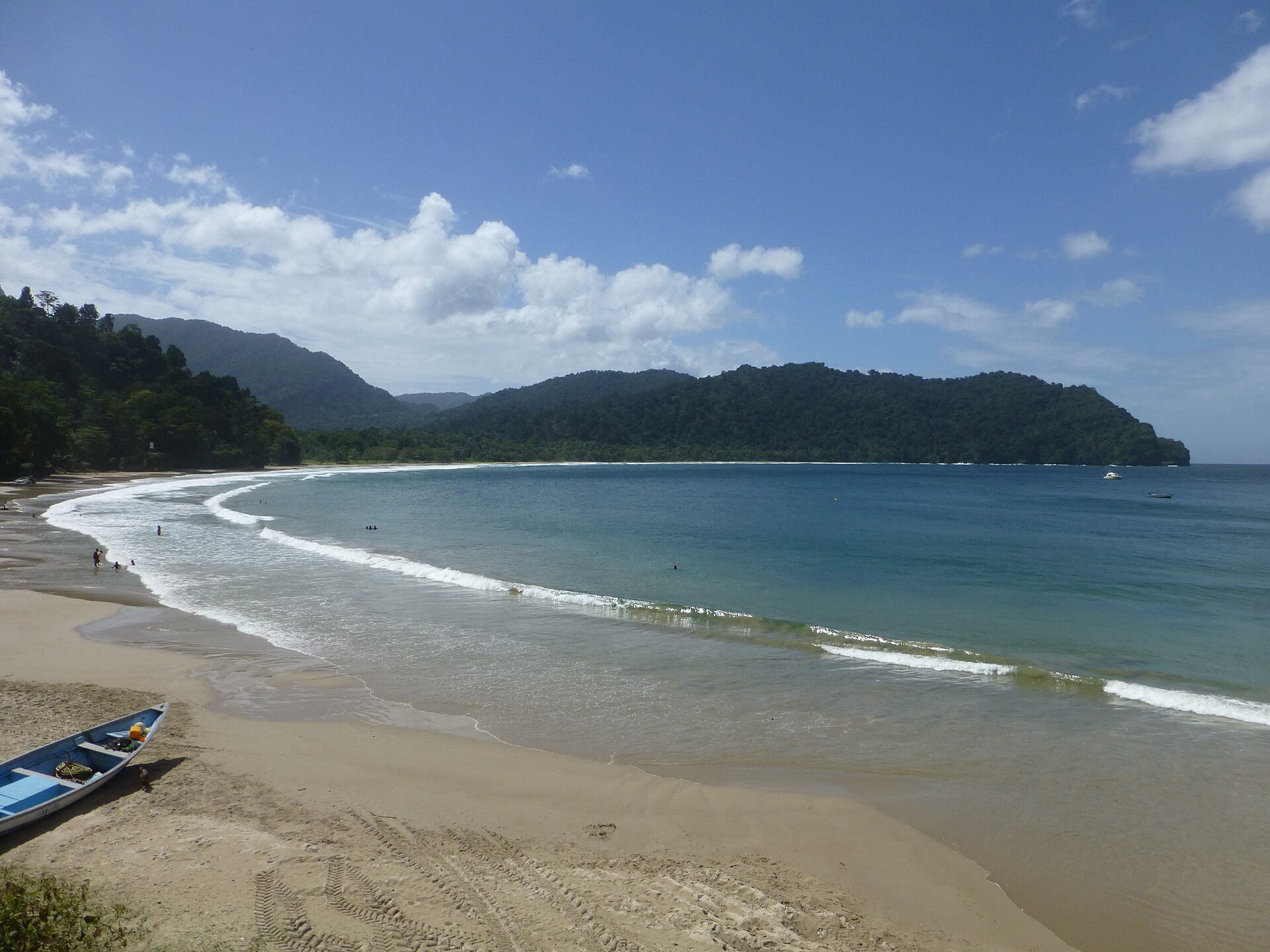 Las Cuevas Bay