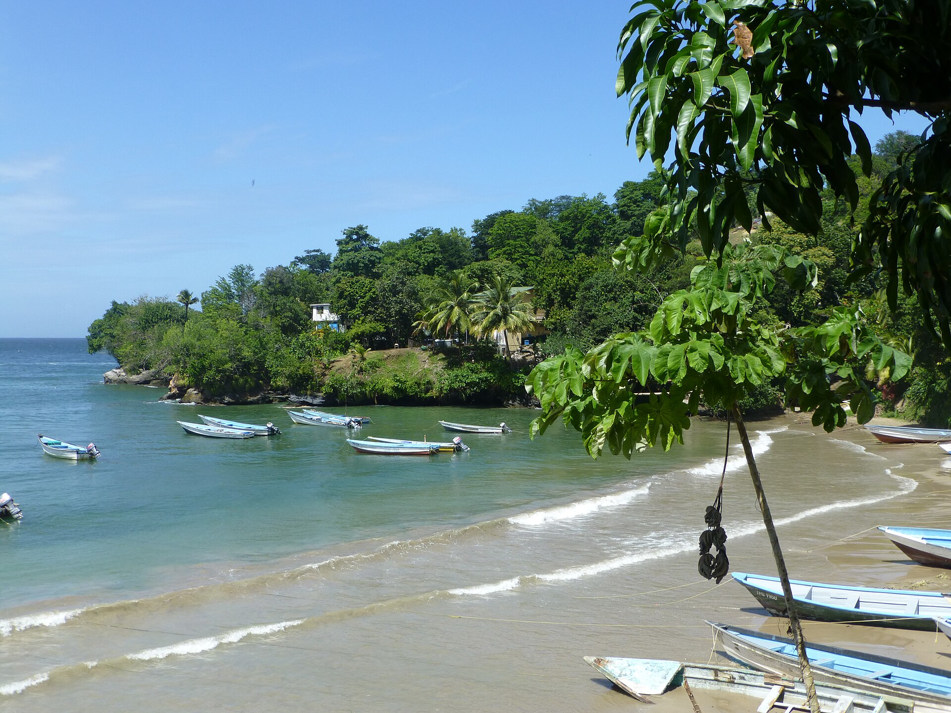 Las Cuevas Bay