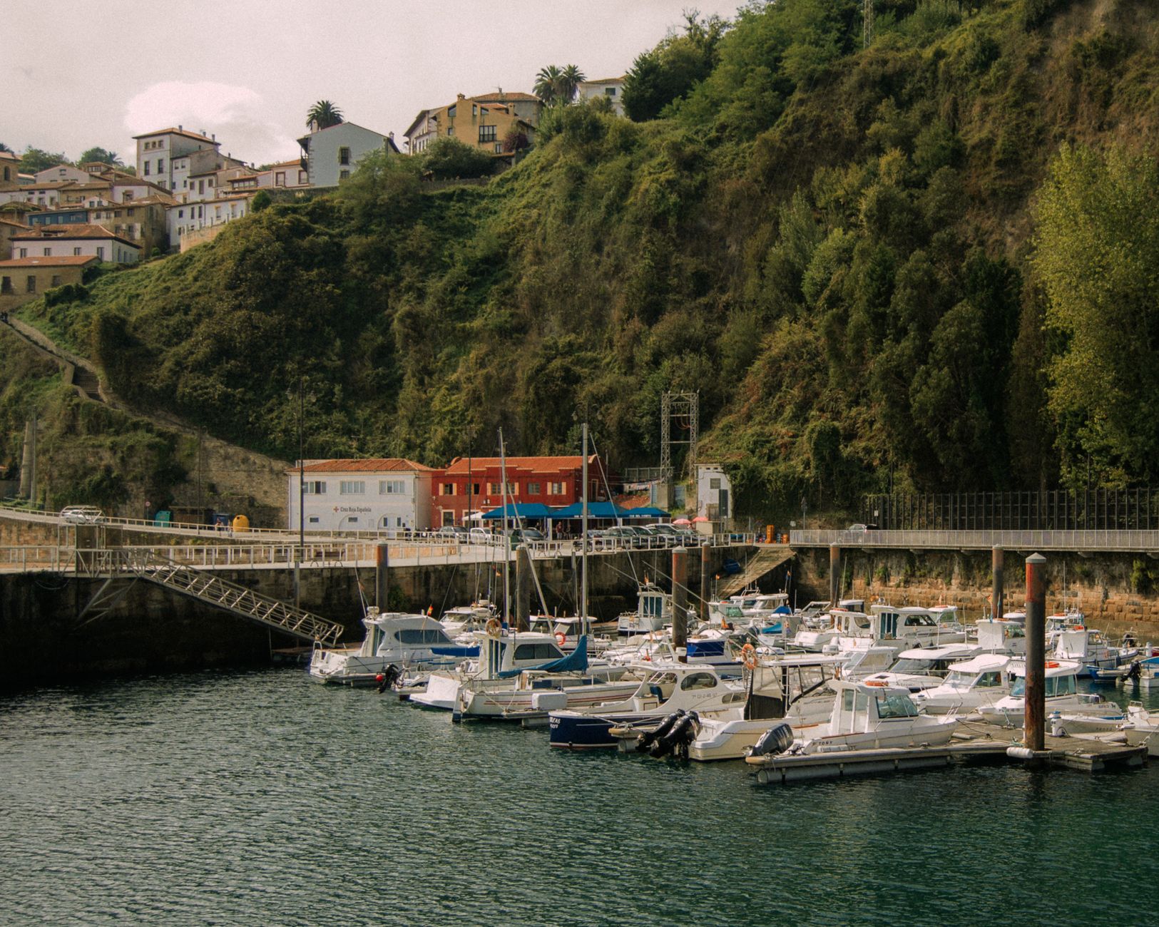 Lastres