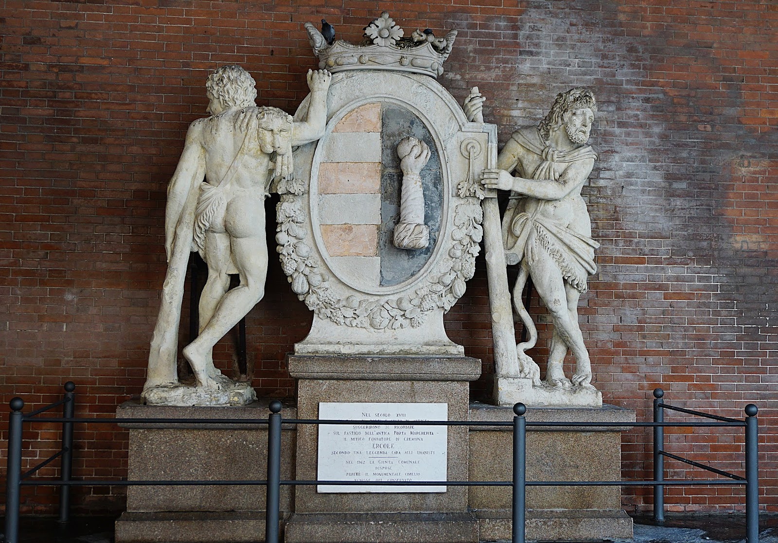 Loggia dei Militi