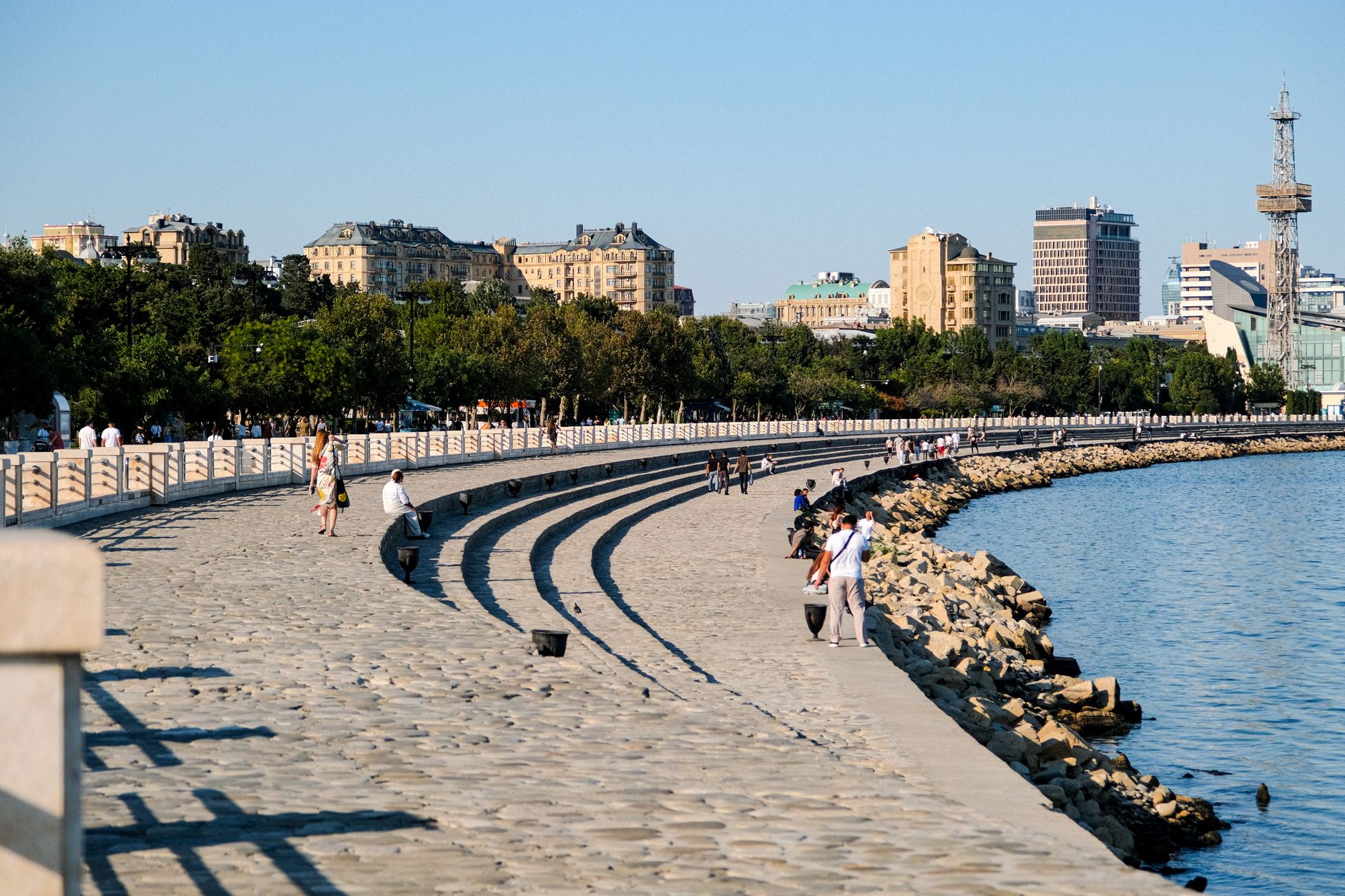 Main Garden Promenade