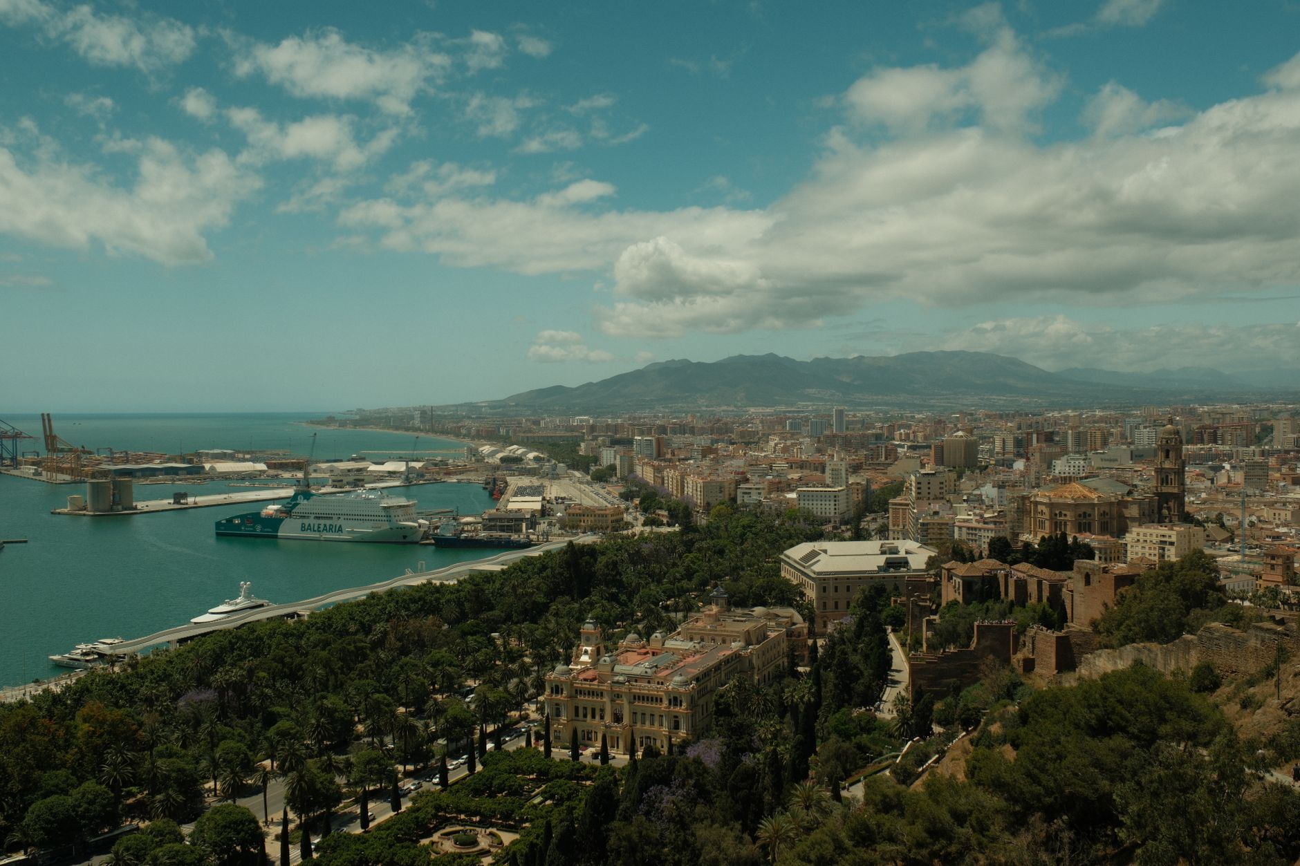 Málaga Port (Muelle Uno)