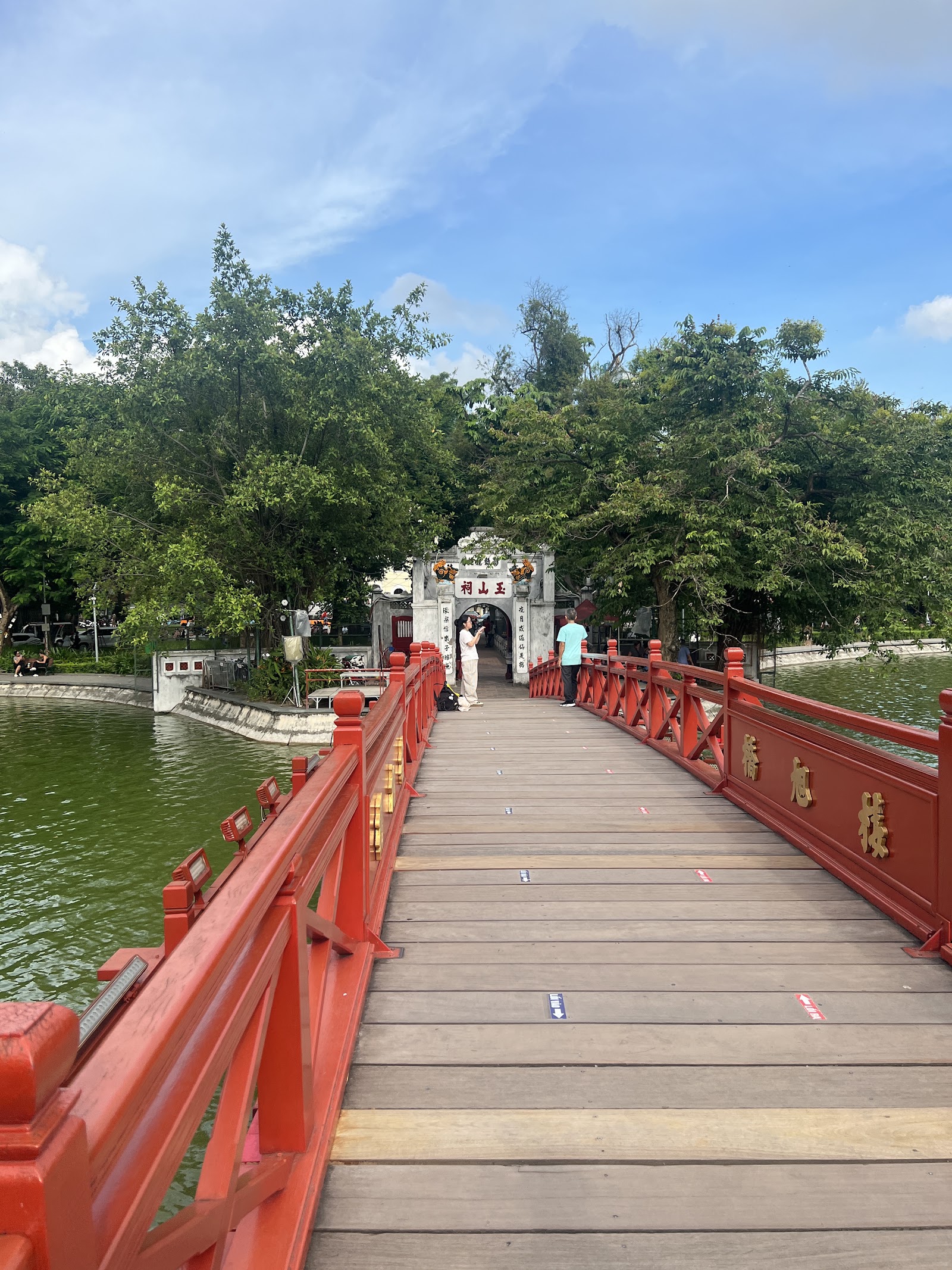 Ngoc Son Temple
