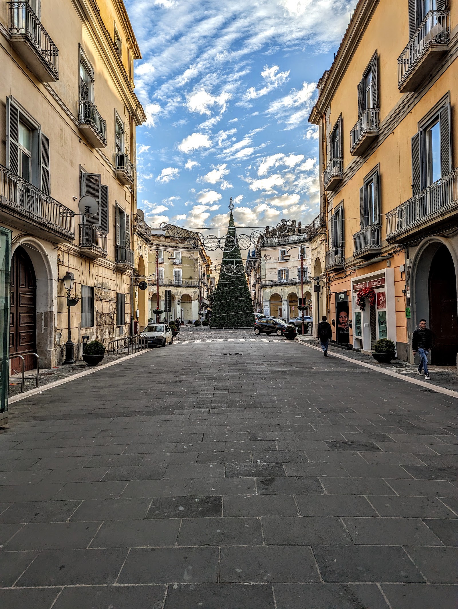 Piazza Dante, Caserta