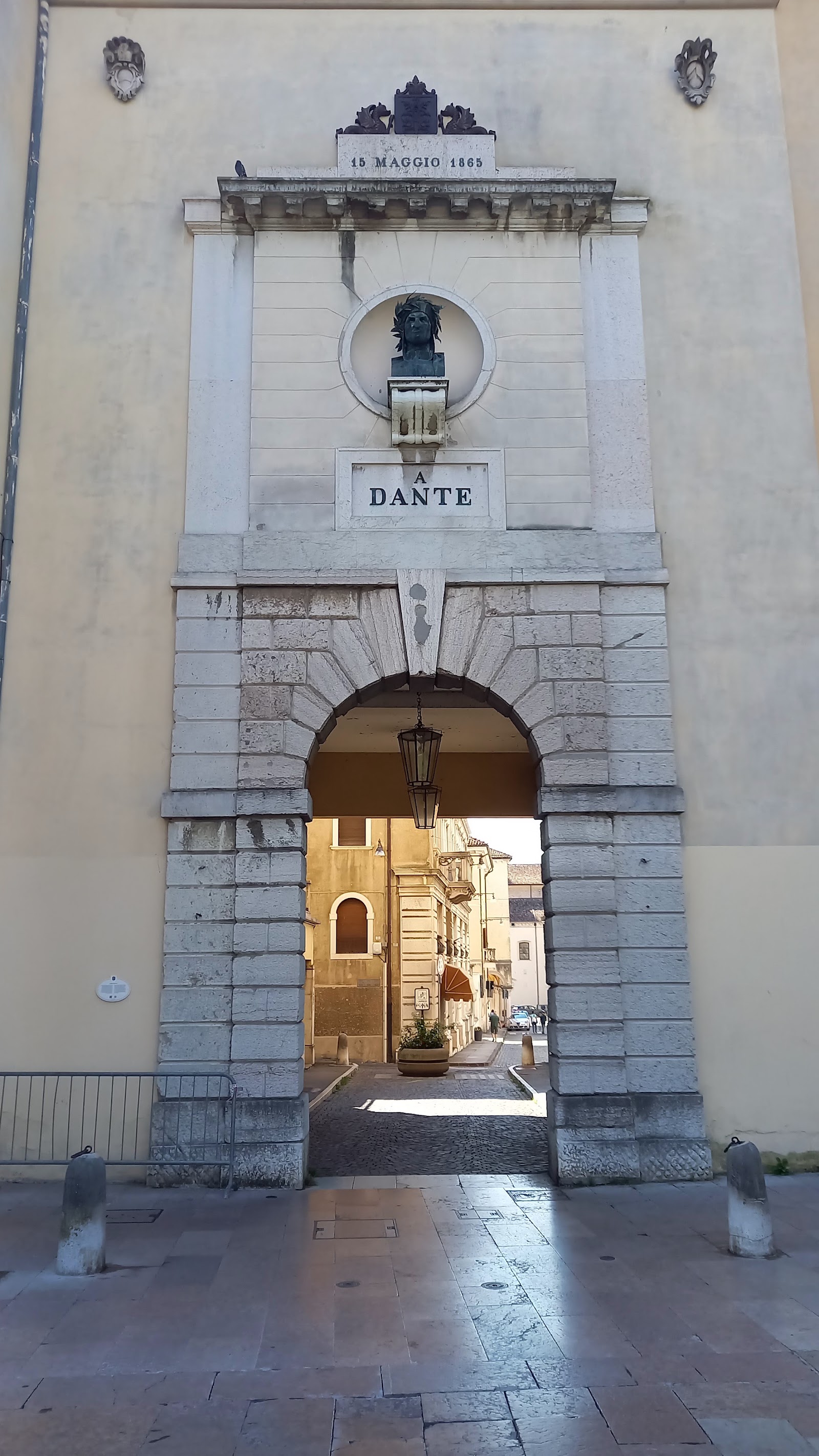 Piazza dei Martiri