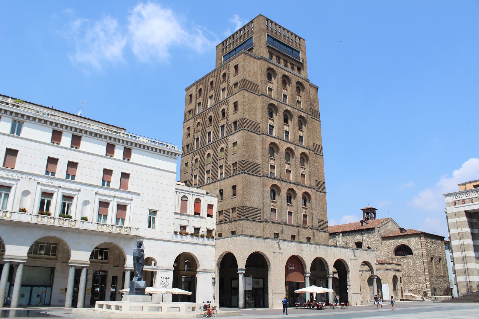 Piazza della Vittoria