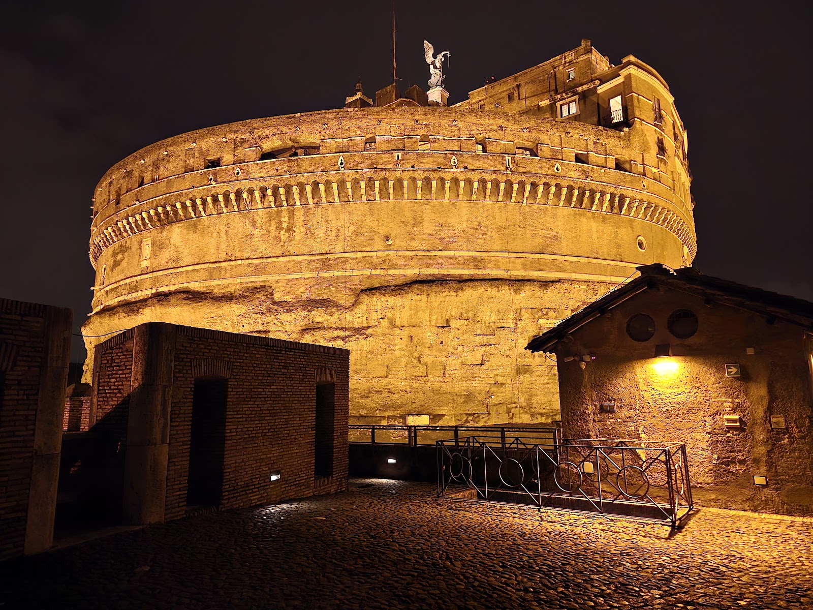 Piazza Pia