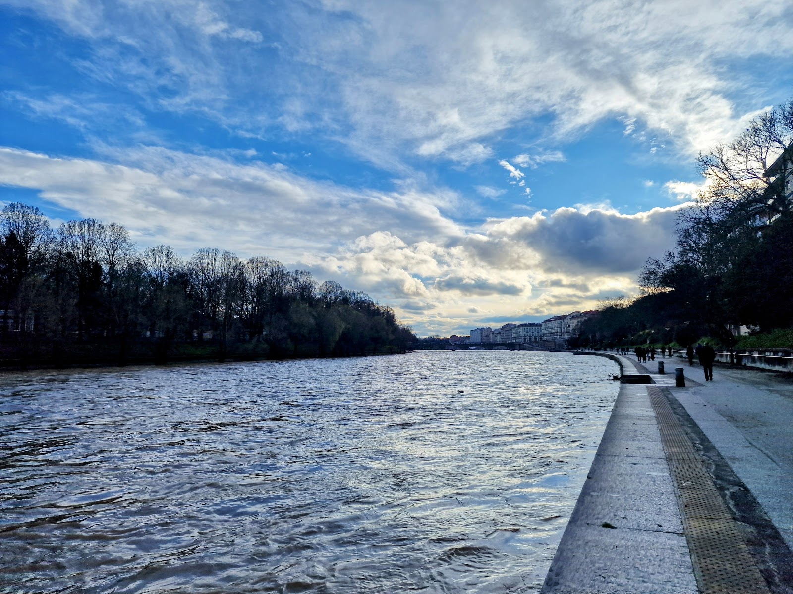 Po River Waterfront (Lungo Po)