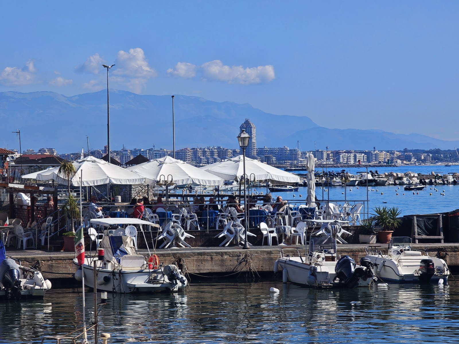 Porto di Anzio (Anzio Harbour)