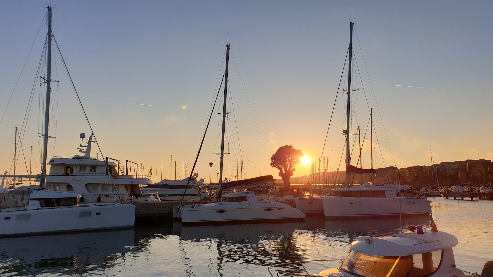 Porto di Nettuno