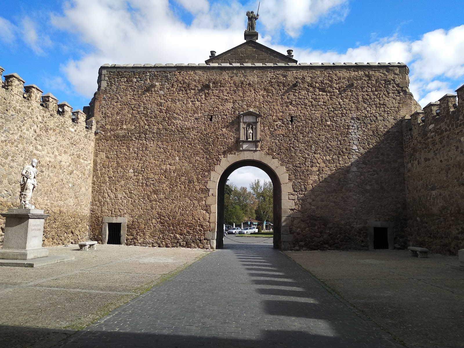 Puerta de Bisagra