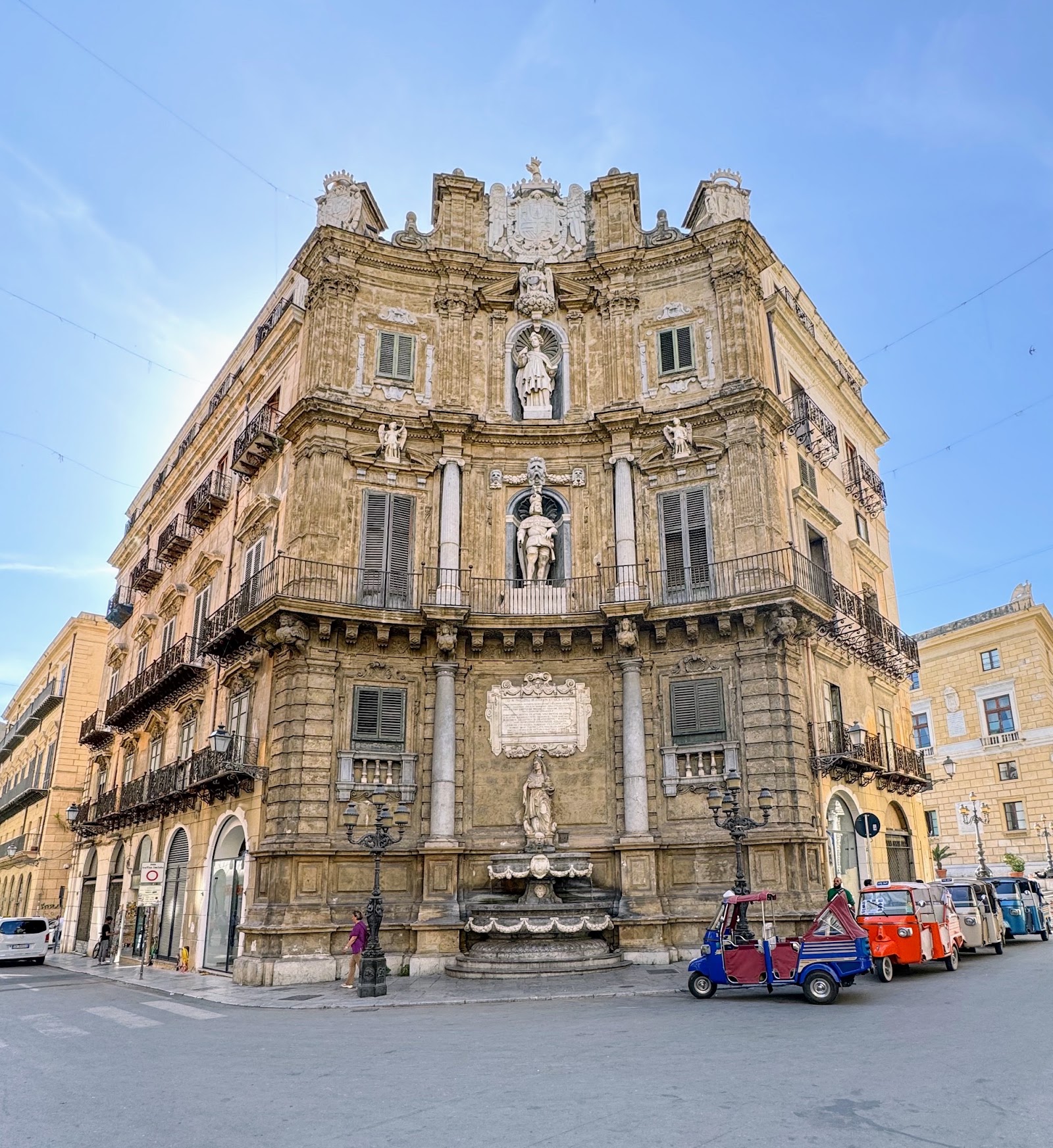 Quattro Canti (Piazza Vigliena)