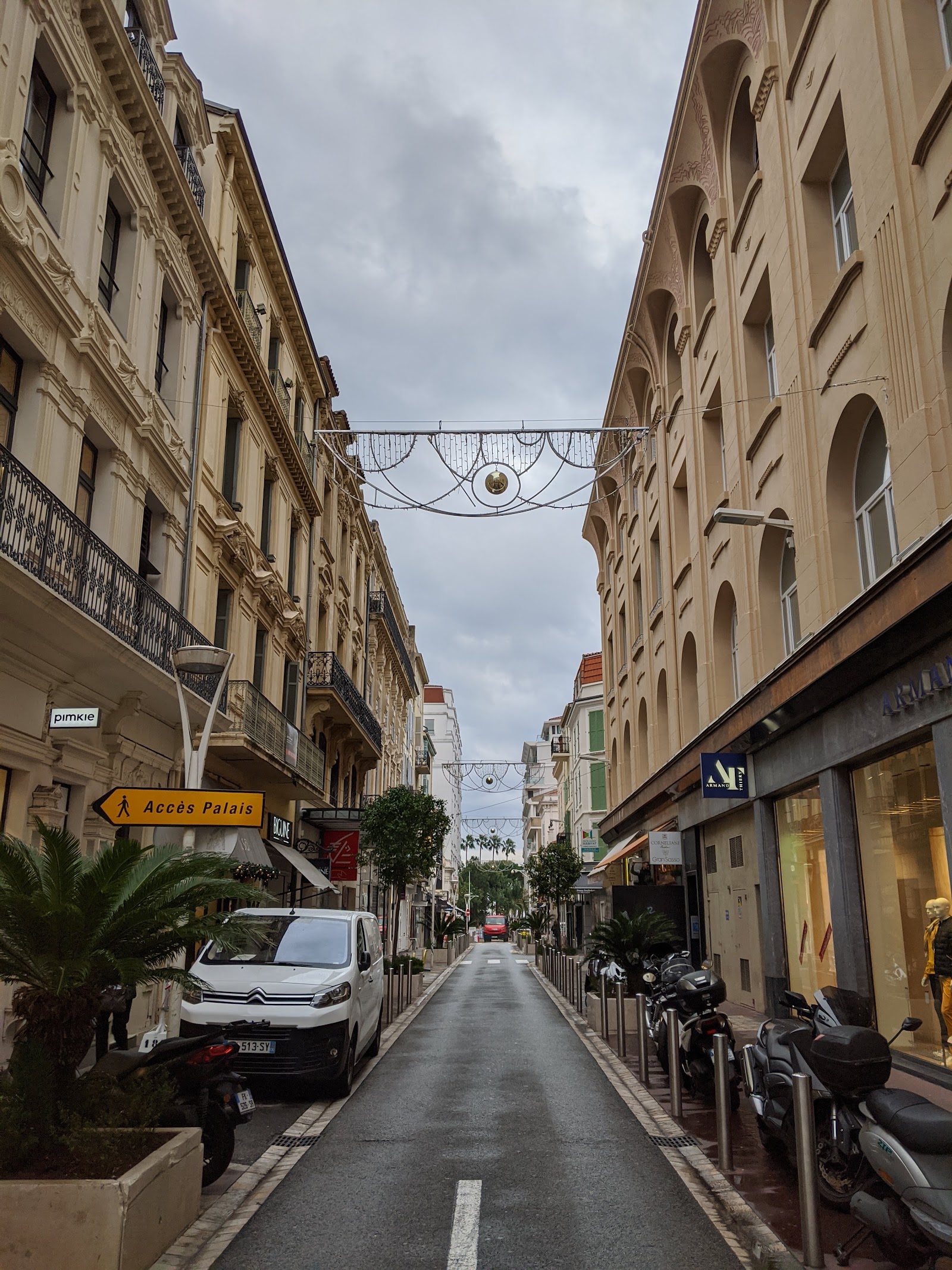Rue d'Antibes