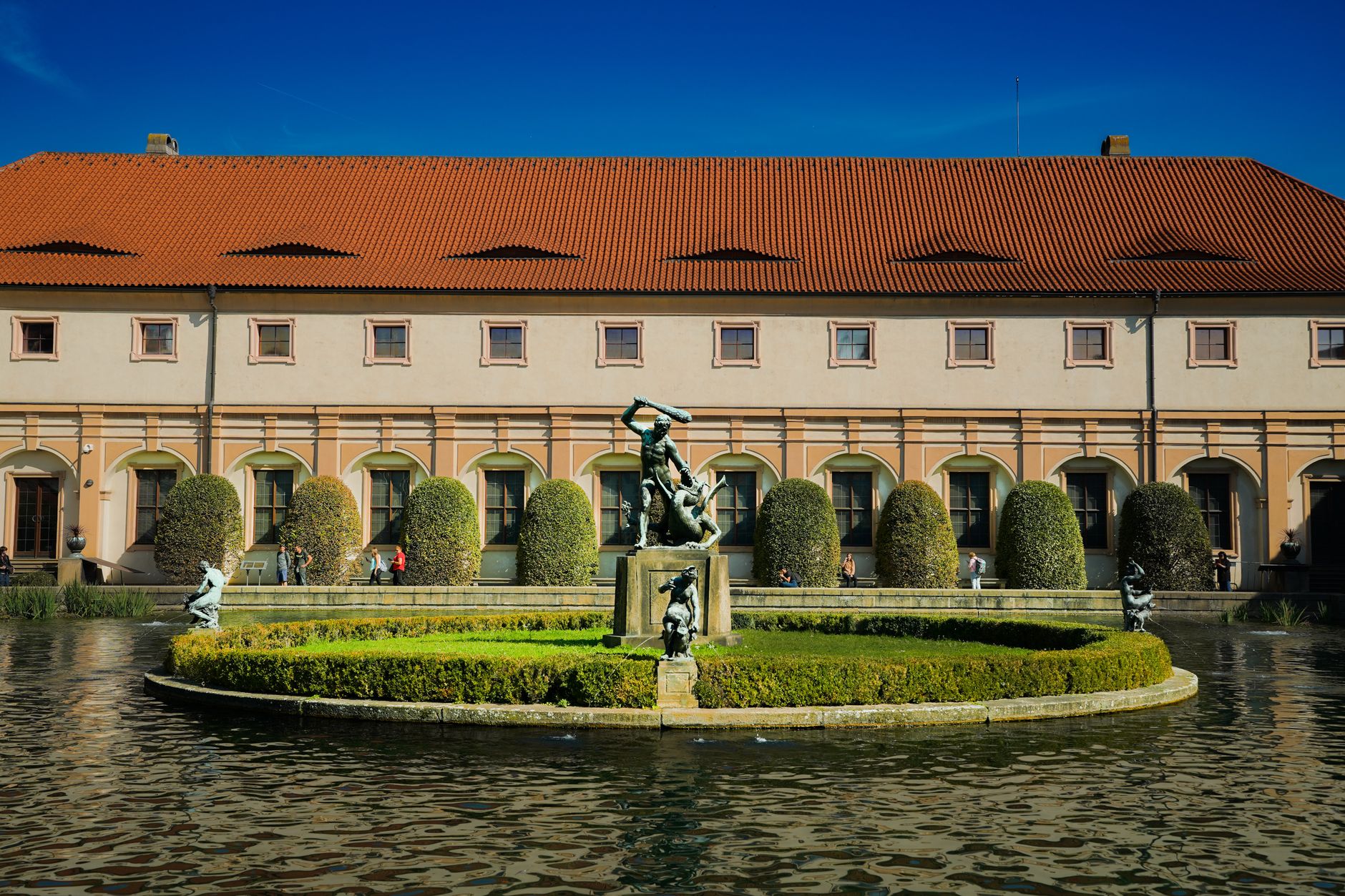 Sunken Garden (Central Courtyard)