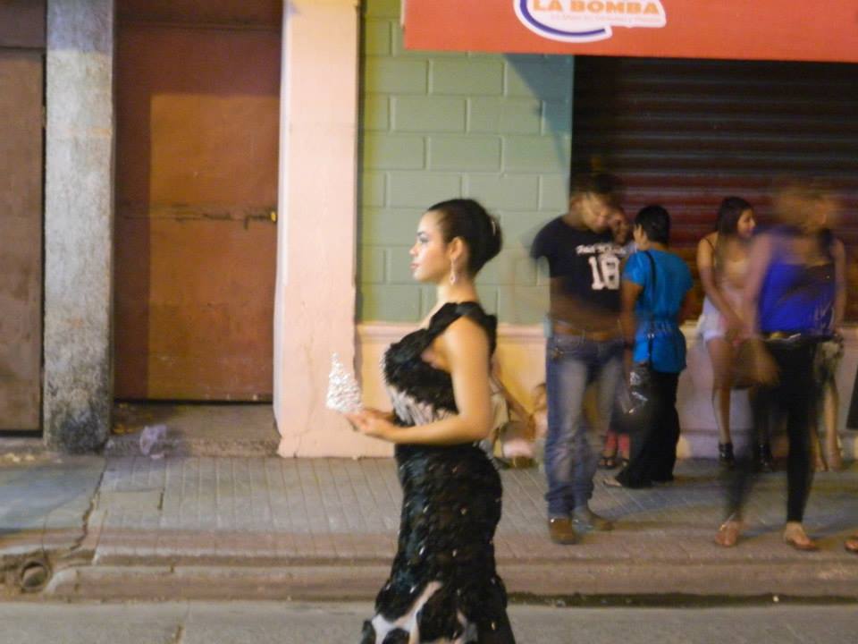 Tela