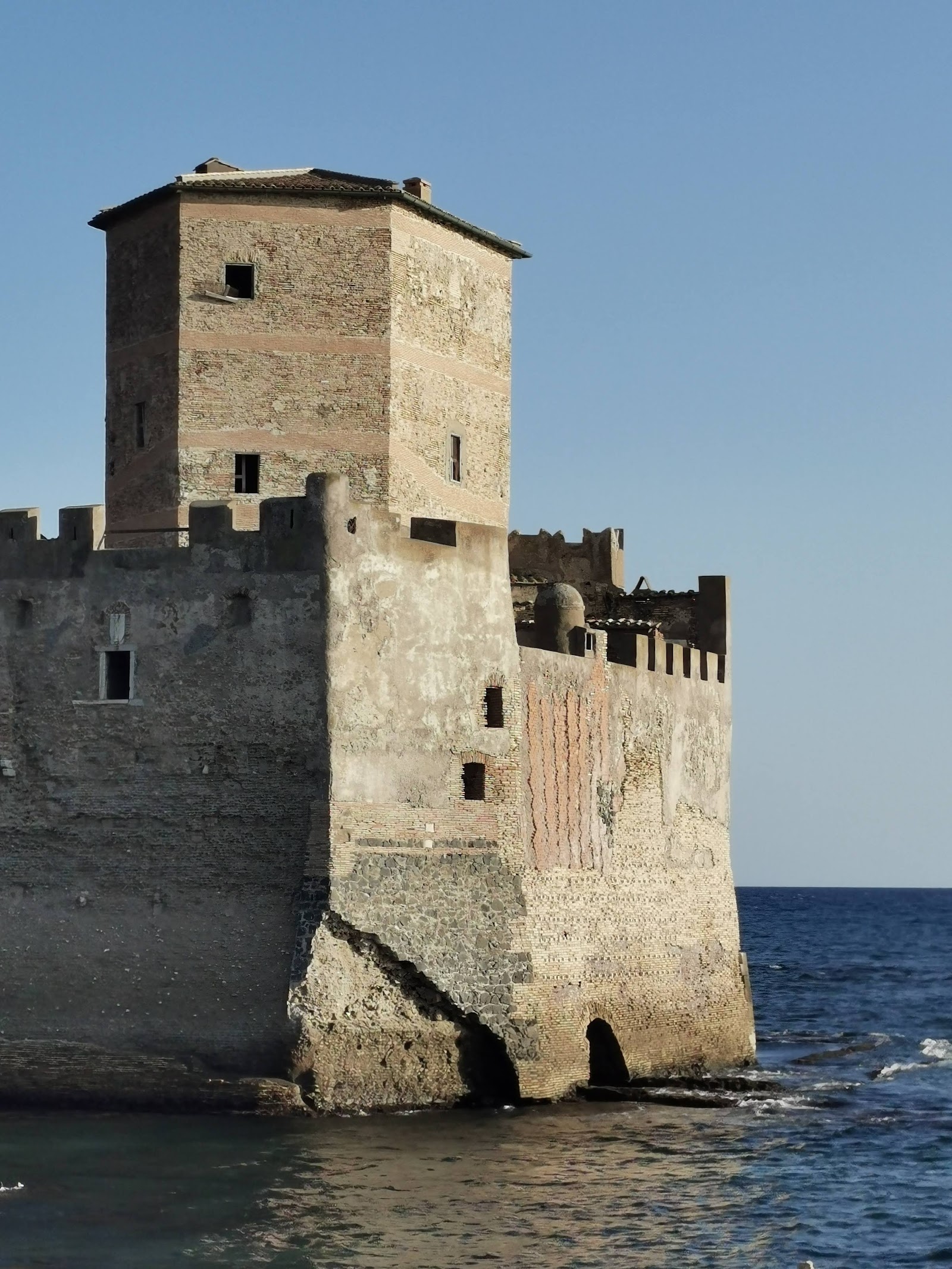 Torre Astura