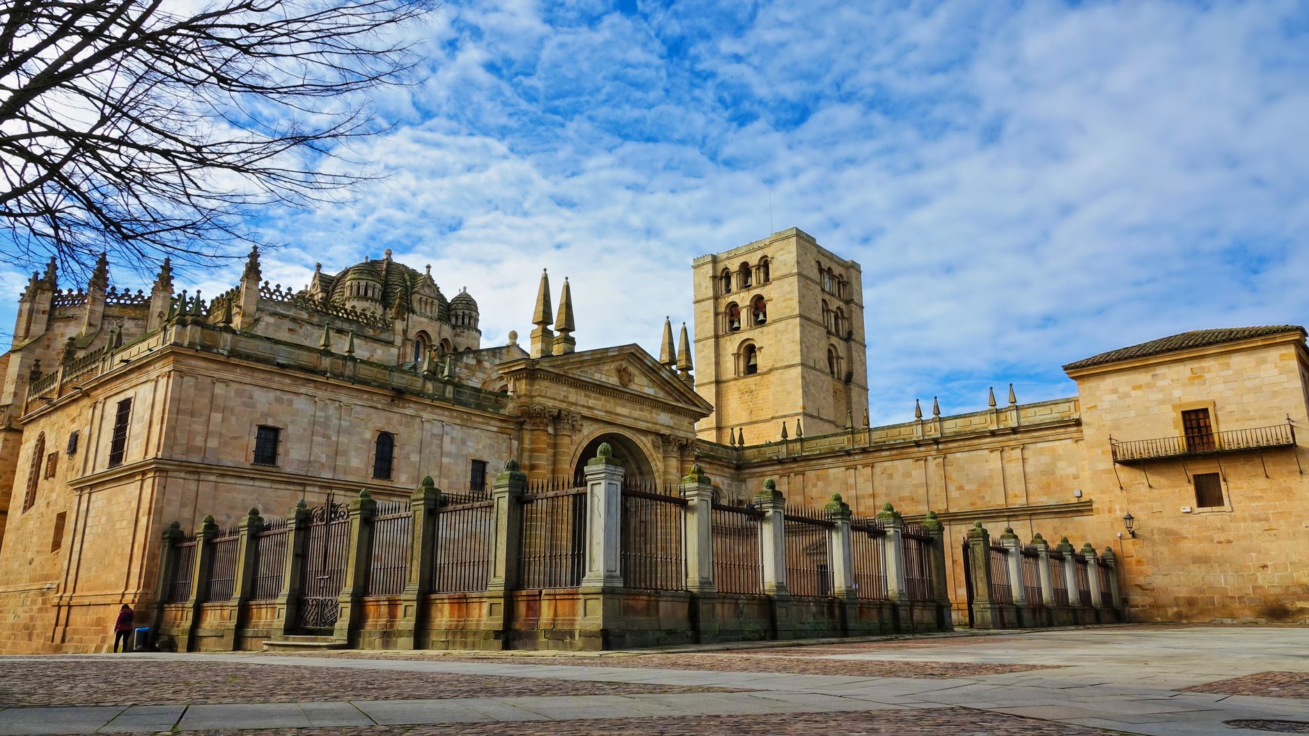 Zamora